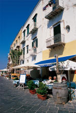 Ischia Porto Rive droite
